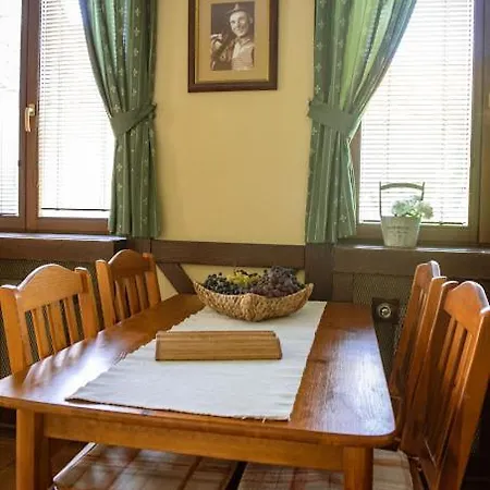 U Teodora 브라티슬라바