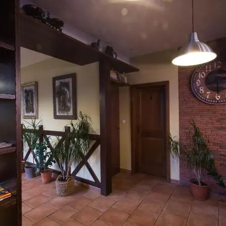 尤特奥多拉酒店